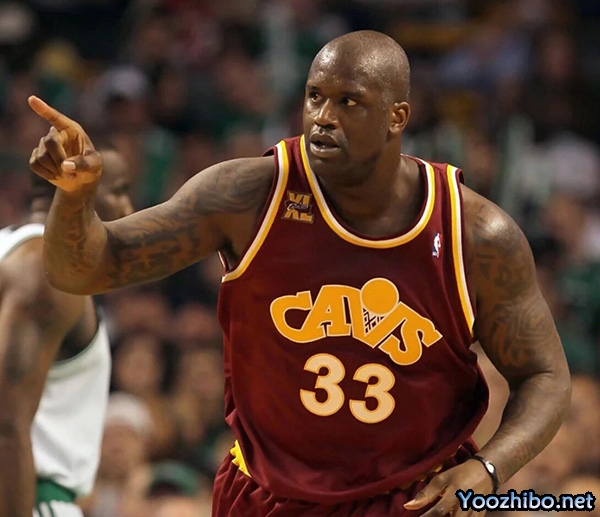 沙奎尔-奥尼尔:NBA75大巨星之一的传奇故事