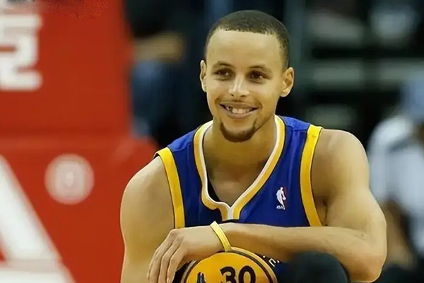 天赋决定上限，身体决定下限：罗斯与库里的生涯启示录