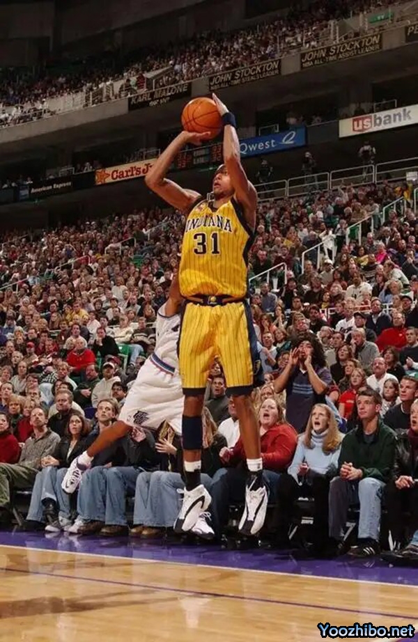 2002-03NBA赛季十大精彩进球:传奇瞬间回顾