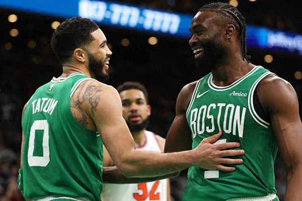 NBA东部格局洗牌：传统强队落势 <a href=/lanqiu360/heat/ target=_blank class=infotextkey>热火</a>异军突起